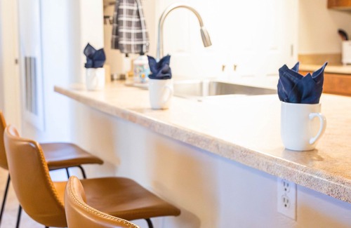 Parkwood Ranch Condominio | Mesa Magnifique! Dog Friendly, Heated Pools
