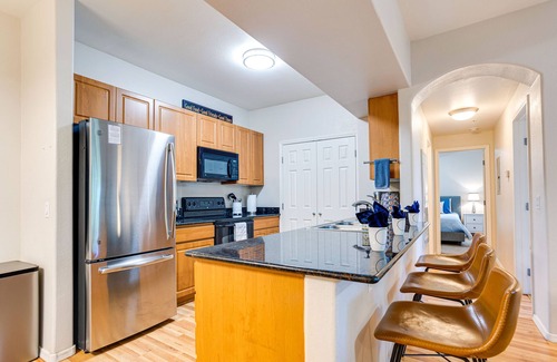 Parkwood Ranch Condominio | Mesa Para Ti! Heated Pools, Garage And More!