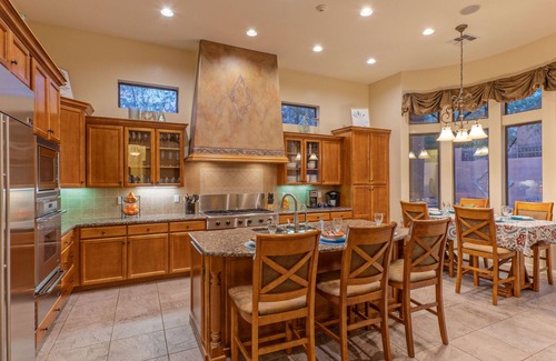 Las Sendas Casa | Mesa: TVs & King Beds All BRs, Heated POOL, Spa, Kiva Fireplace, Putting Green, Bikes