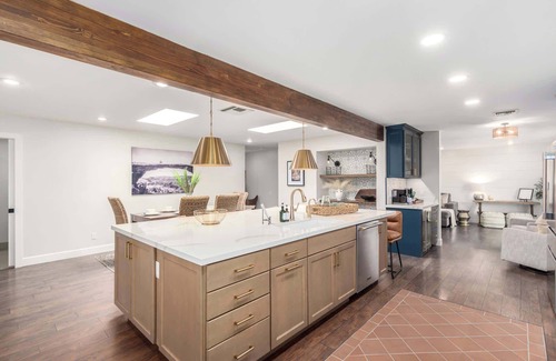 Shea North Estates Casa | Mescal Villa & Casitas|Sportcourt|Pool|NEW Kitchen