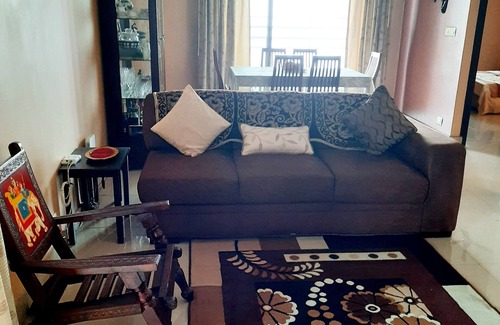 Jadavpur Apartamento | Mesmerising view...Golf course, Gardens , Water bodies,City from 32nd floor.