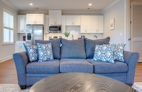 Melrose Casa | Mesmerize Melrose - Mins to Broadway - 2 bedrooms