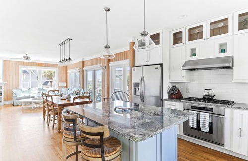 Flora's Bluff Casa | Mesmerizing Views 4 BR Plus Pet Friendly Bhi Club 5 Star Home Experience