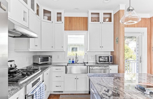 Flora's Bluff Casa | Mesmerizing Views 4 BR Plus Pet Friendly Bhi Club 5 Star Home Experience