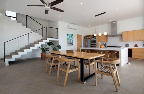 Cerritos Casa | Mesmerizing Views of Ocean and Mountains 2 minute walk to the beach!