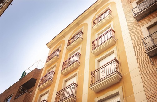Jaen Casa | MESONES-ALOJAMIENTO CENTRICO CON PARKING