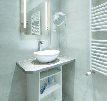 Leverkusen Apartamento | Messe-Hotelzimmer-Einzimmerappartement