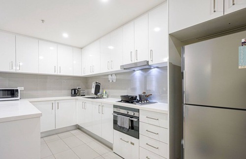 Burwood Apartamento | MetaWise Burwood Westfield Cozy 2Bed Free Parking