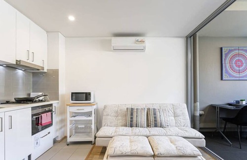 Burwood Apartamento | MetaWise Burwood Westfield 2 Bed Free Parking WIFI
