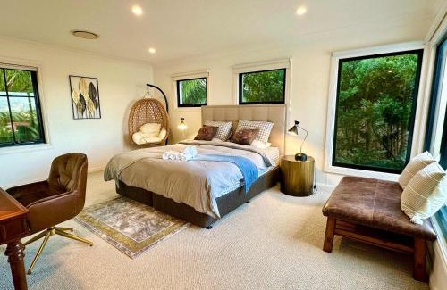 Seaforth Casa | MetaWise Luxe 6 Bed Ocean View Family Home in Seaforth