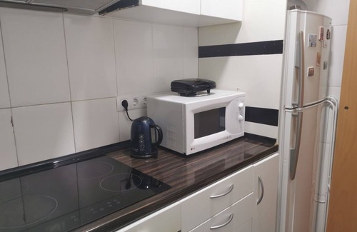 Collblanc y La Torrassa Apartamento | METRO STATION APARTMENT