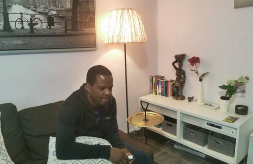 Collblanc y La Torrassa Apartamento | METRO STATION APARTMENT