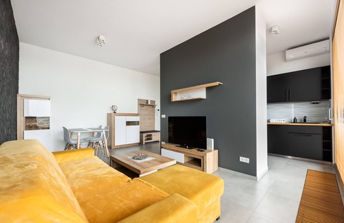 Ursynow Apartamento | Metro Imielin 13th Floor Apartment