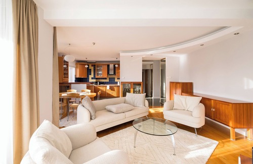Ursynow Apartamento | Metro Imielin 2-Bedroom Apartment