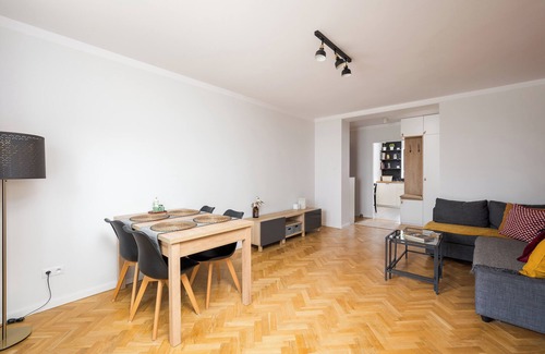Ursynow Apartamento | Metro Kabaty Deluxe Apartment