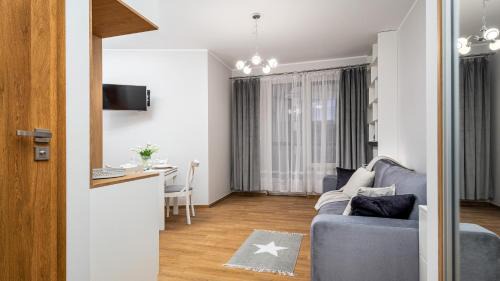 Marymount Apartamento | Metro Park - Bielany, Sun & Snow