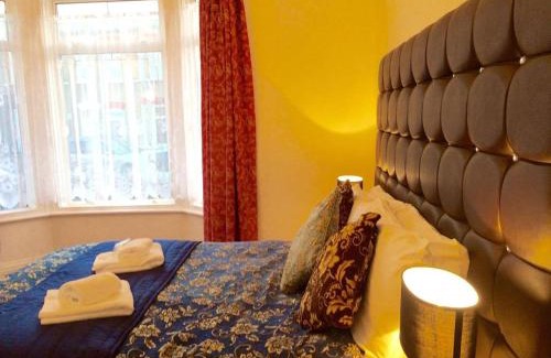 West Ham Casa | Metro Star