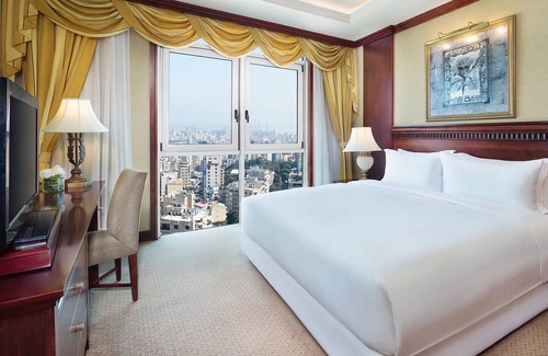 Sin El Fil Hotel | Metropolitan Palace