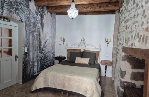 Le Puy-en-Velay Apartamento | Meublé de caractère La jeune fille à la perle
