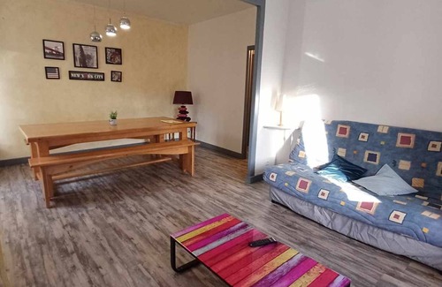 Saint-Laurent-les-Bains Apartamento | Meublé de Tourisme 2 Dans un Joli Village Limitrophe Lozère et Ardèche