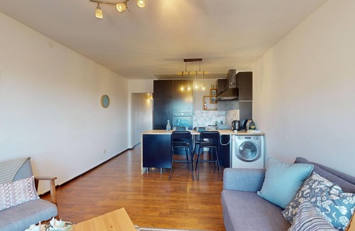 Strasbourg Apartamento | Meublé du Faubourg avec Balcon proche gare et peti