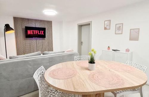 Haguenau Apartamento | Meublé Flora pour voyageur pro - Centre, calme - Wi-Fi