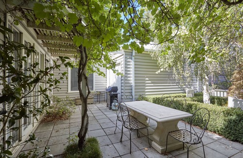 New Gisborne Casa | Mews Cottages