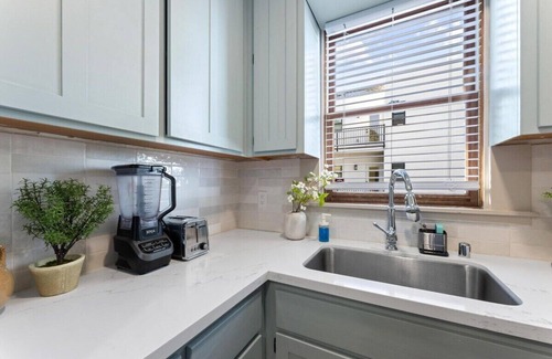 Downtown Sacramento Casa | Mexican Desert-Inspired Casita in DT Sacramento