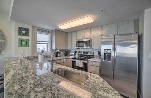 Mexico Beach Condominio | Mexico Beach Condo steps from the beach! ~Snowbird Rates Available~