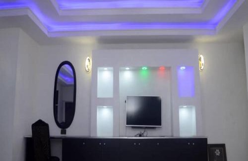 Port Harcourt Cabina | Mexiloyd Suites Queen Apartment