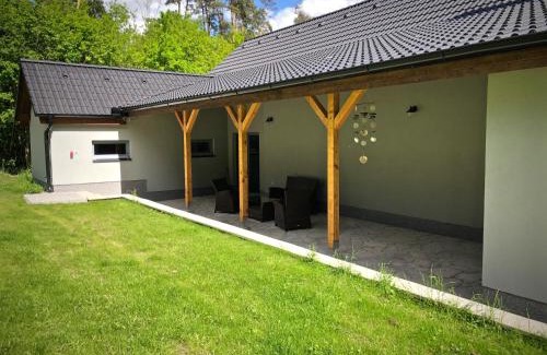 Vlkava Apartamento | Mezonetový apartmán s terasou na samotě v lese