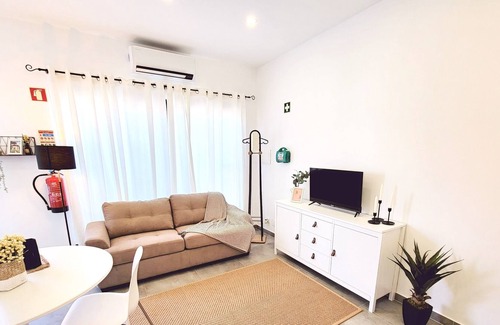 Praia da Vitoria Casa | MF Terceira - Superior Boutique Studio