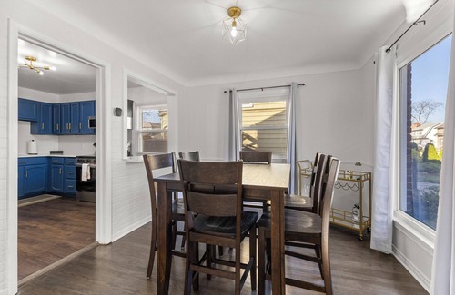 Royal Oak Casa | MG Place: Charming Neighborhood blocks from Downtown RO