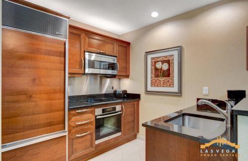 Las Vegas Casa | MGM Signature-17-801 1Br2Ba F1 Strip View Balcony