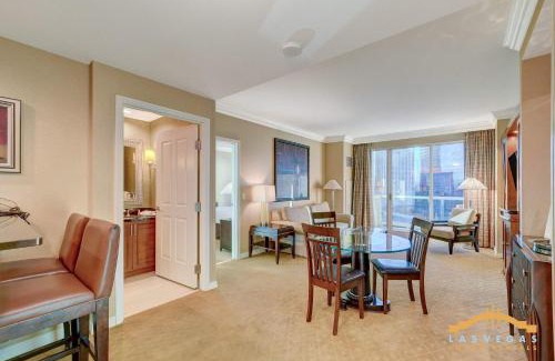 Las Vegas Casa | MGM Signature-17-801 1Br2Ba F1 Strip View Balcony