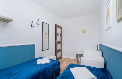 Mirow Apartamento | MGR Pokoje w samym Centrum Warszawy by Metro Rondo ONZ - SUPER Bed Year23