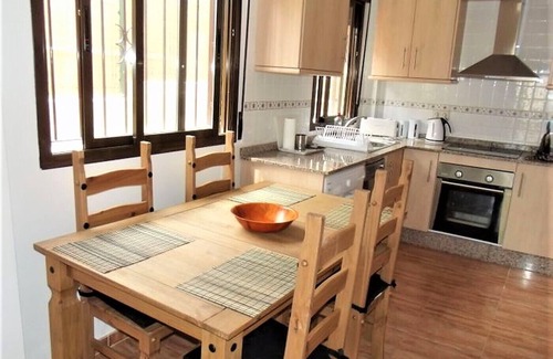 Los Puertos Villa | MH11-2 Bed, 2 Bath Villa Mojon Hills, Isla Plana, cerca de la playa