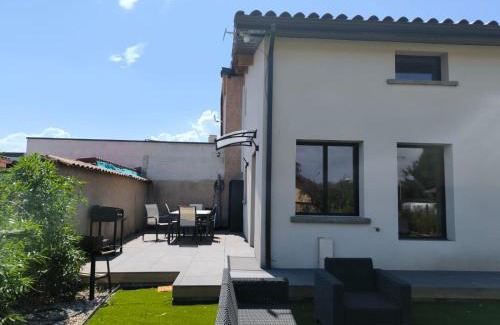 Pizay Apartamento | Mi Amore- Gîte 3 suites près de Lyon, parking free