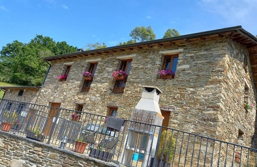 San Tirso de Abres Casa | Mialma Summary: This
