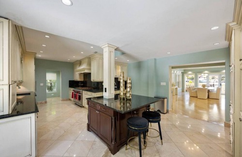 The Roads Casa | NEW 8BR Waterfront Miami Mansion Mins to South Beach with Private Pool & More!