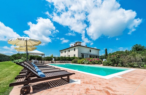 Le Piazze Casa | Michelangioli by Interhome