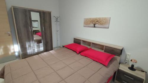 Patras Apartamento | MICHELLE PATRASSO - Quiet & comfortable apartment in Patras with free parking