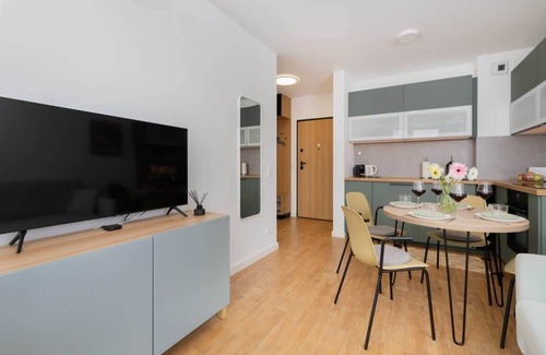 Zaspa Apartamento | Mickiewicza 7 | Elegant Apartment | Balcony
