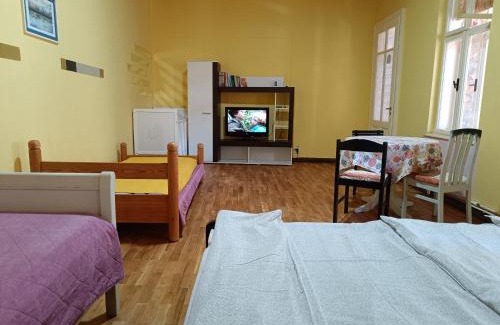 Bela Crkva Casa | Micro Maxi House