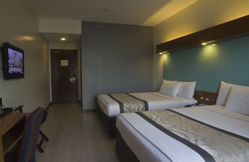 Diliman Hotel | Microtel by Wyndham UP Technohub