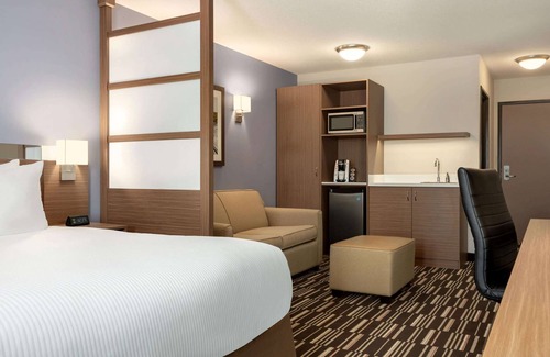 Bonnyville Hotel | Microtel Inn & Suites By Wyndham Bonnyville
