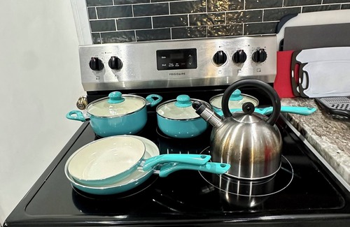 Detroit Casa | Mid Century Modern 3-bedroom 2-bath house with WiFi, AC, W backyard