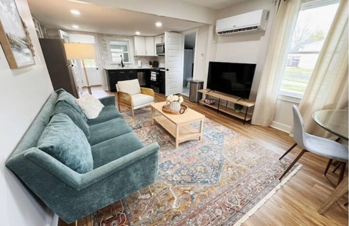 Danville Casa | Mid-Century Bungalow - 2 miles from Casino