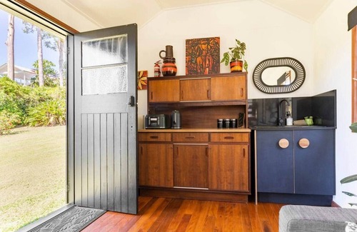 The Gap Casa | Cosy Mid-Century Cabin by the golf course