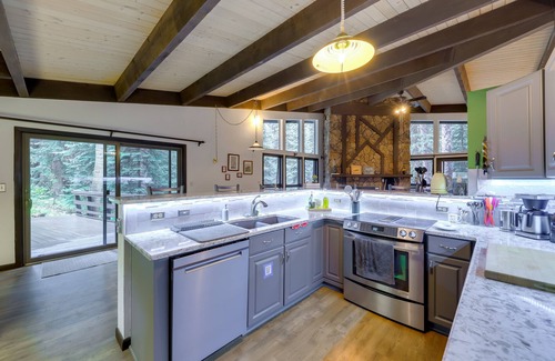 Dumont Cabina | Mid-Century Cabin: Creekside, Easy Access to i-70